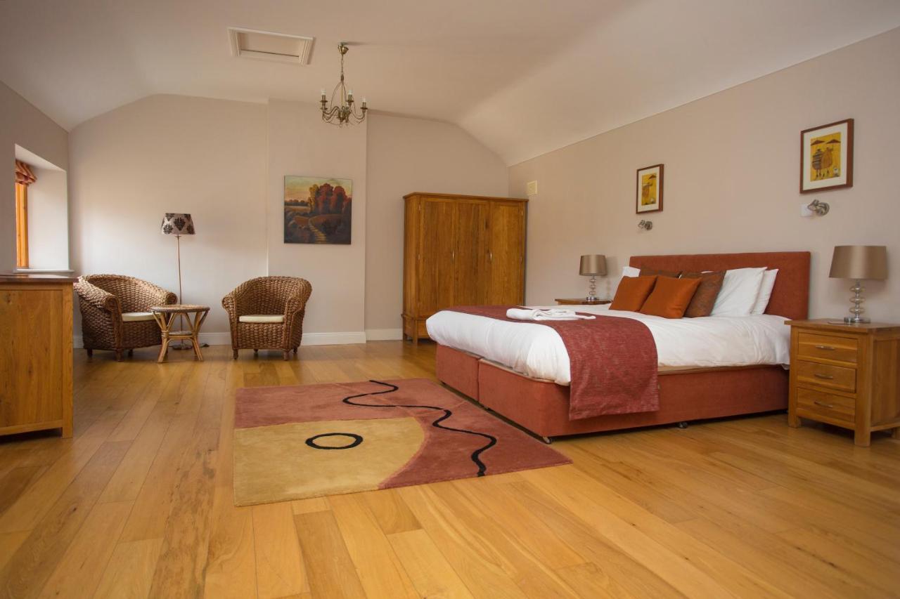 Decoy Country Cottages Navan Luaran gambar