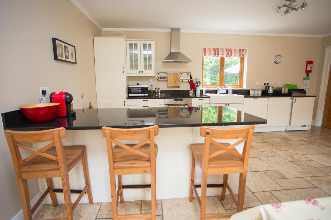 Decoy Country Cottages Navan Luaran gambar