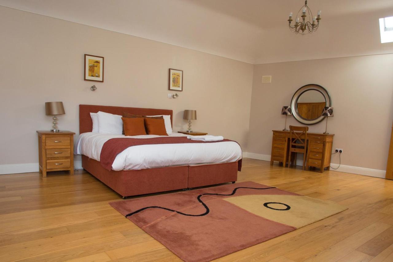Decoy Country Cottages Navan Luaran gambar