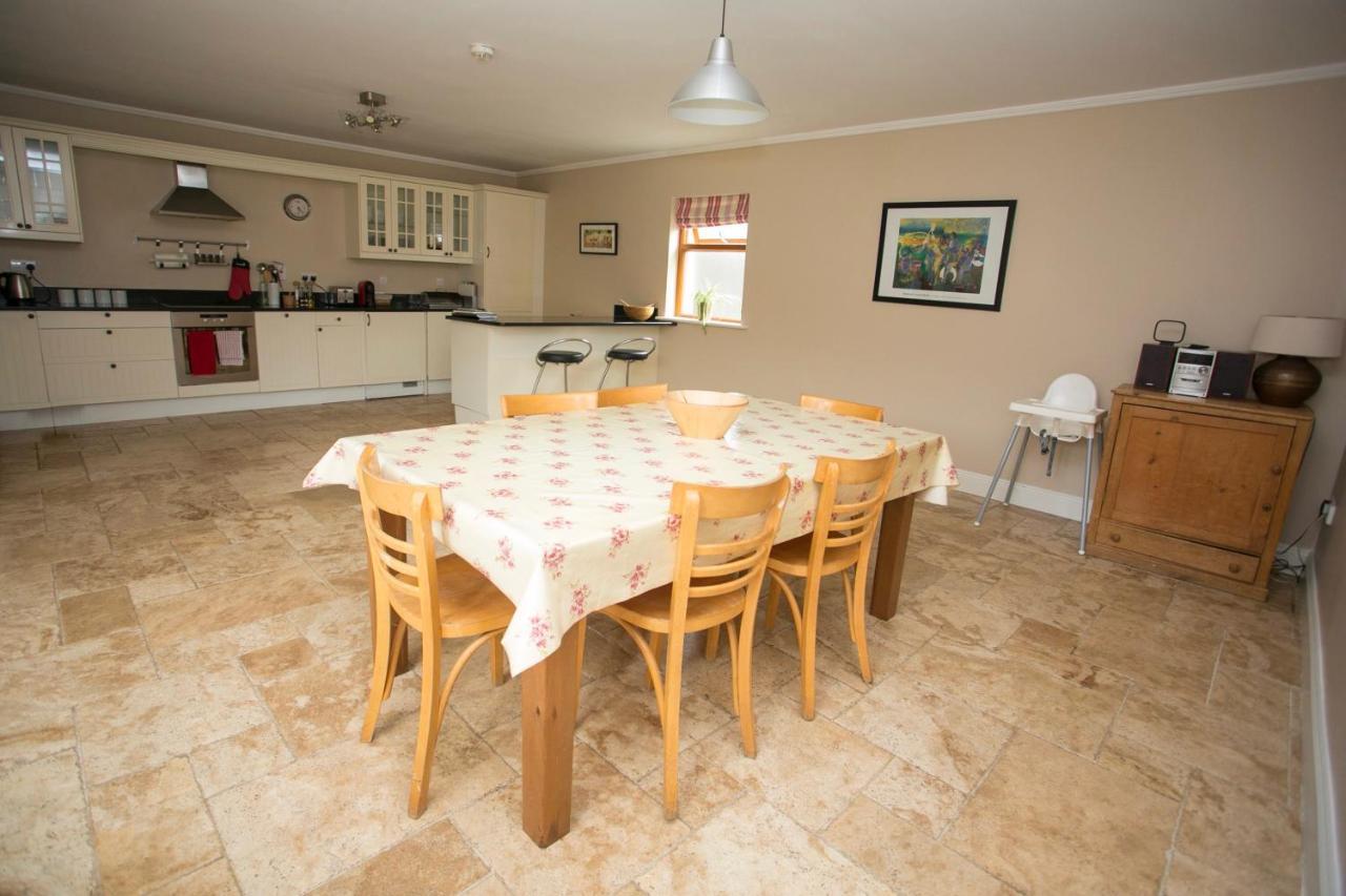 Decoy Country Cottages Navan Luaran gambar