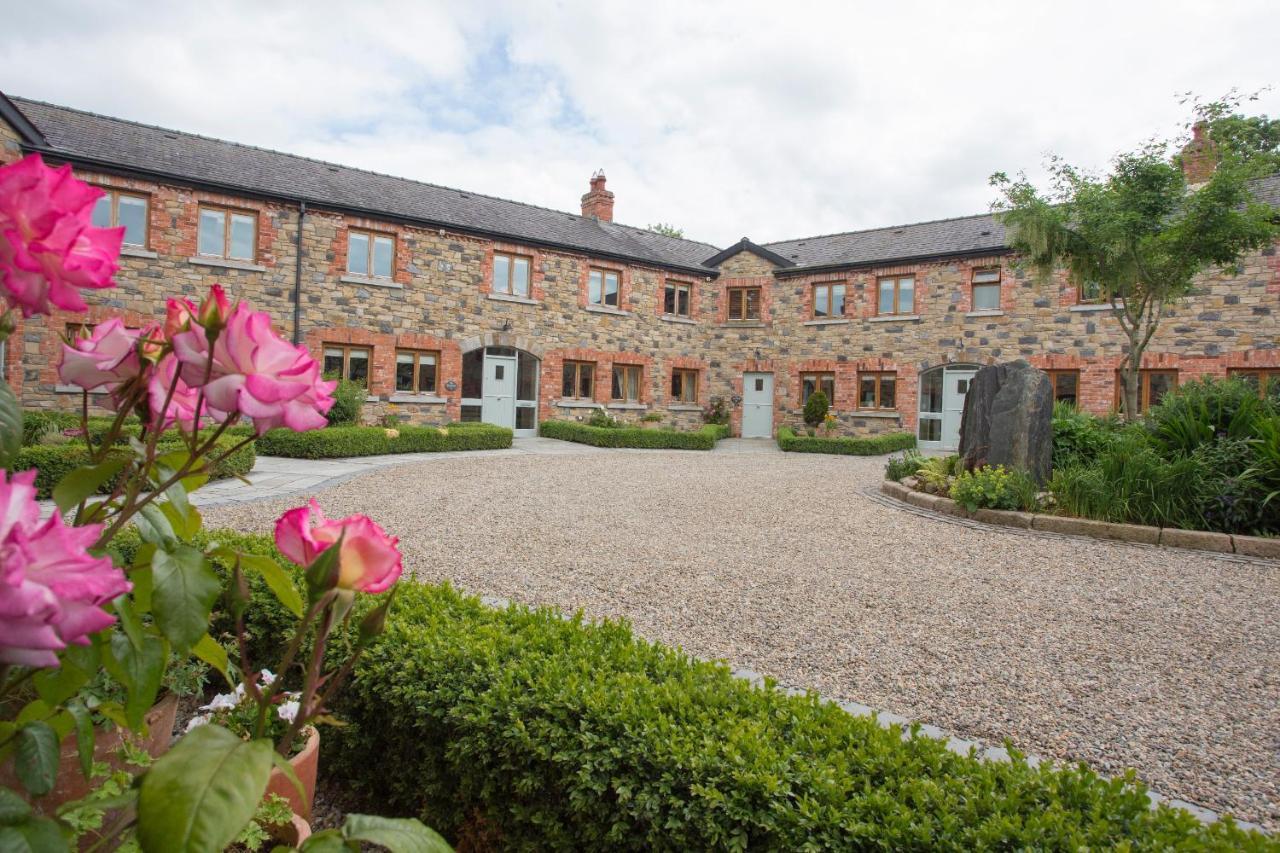 Decoy Country Cottages Navan Luaran gambar